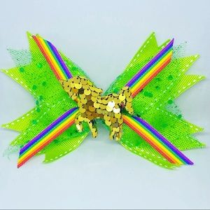 ☘️ 6” Handmade St. Patty’s Day Hair Bow 🌈